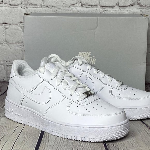 Nike Air Force 1 White - Picture 2 of 5